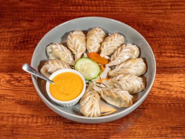 Veg Momo (8 pc).