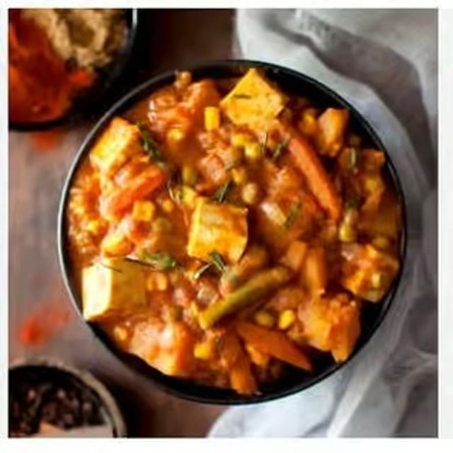 Vegetable Vindaloo Tray.