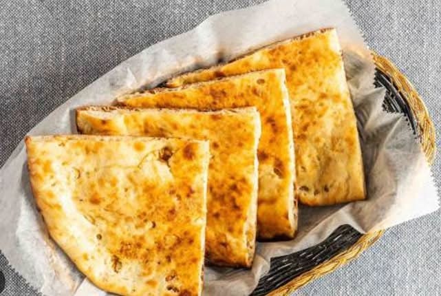 Peshwari Naan.