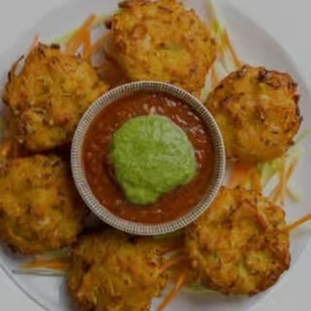 Mixed Vegetable Pakora Tray.