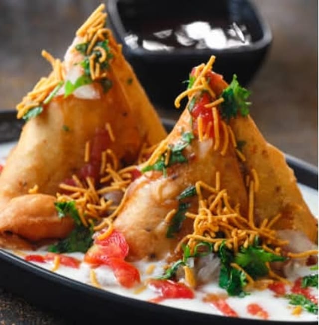Samosa Chaat Tray.